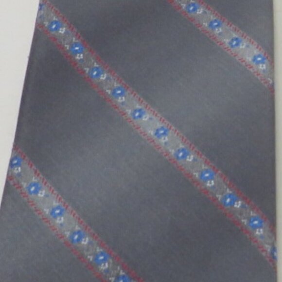 Vintage Gray w small floral Men's striped Neck Tie Polyester by Surrey Classic - Picture 3 of 9